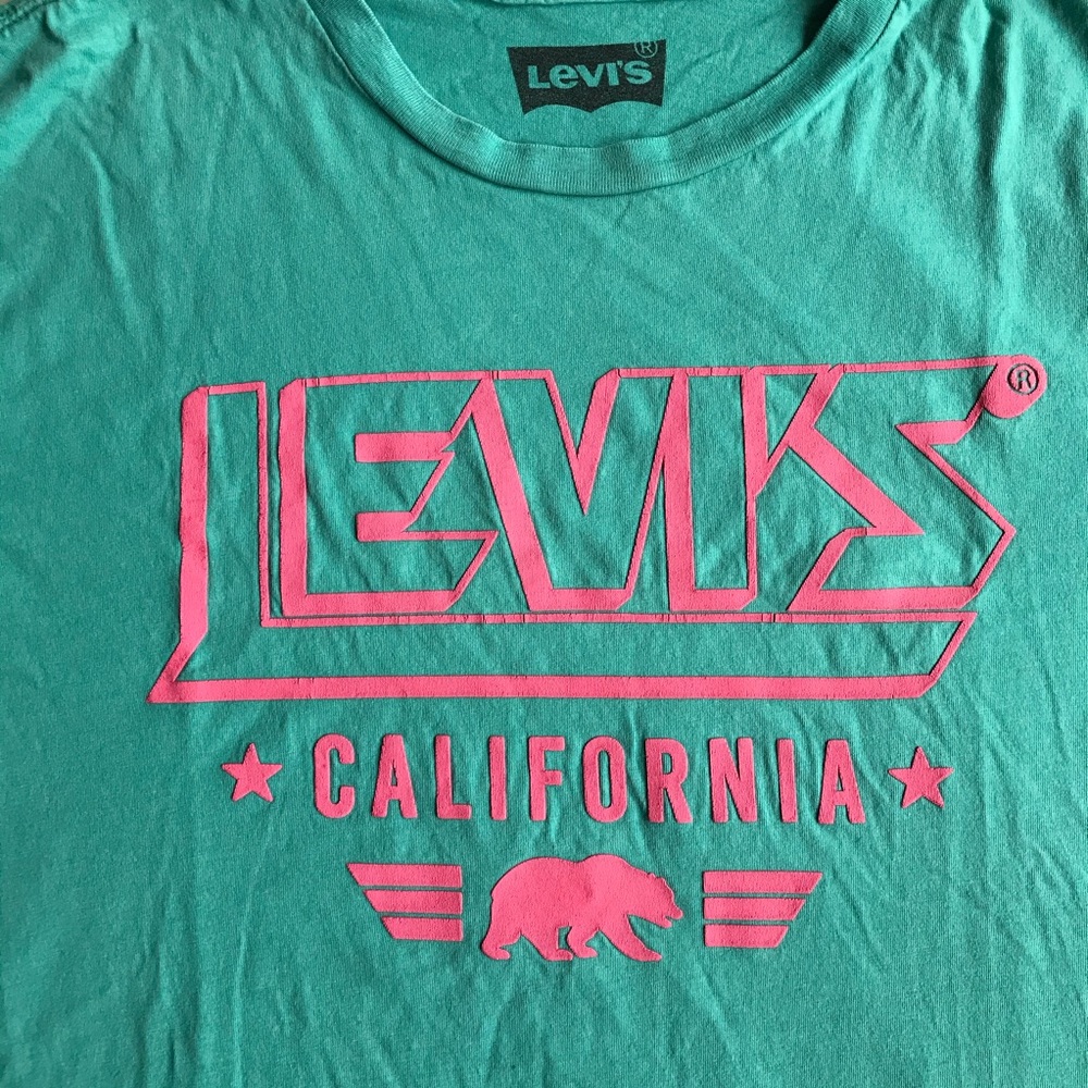 Vintage Levi’s oversized T - Picture 3 of 5